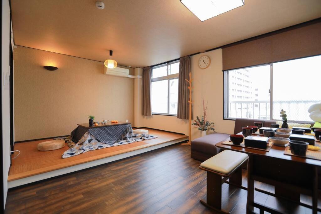 Apartemen 道頓堀民泊51,道頓堀真ん中,mini浮世絵美術館,心斎橋,家族旅行,family Trip *